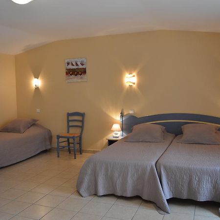 Côté Midi Chambre d'hôte Chaneins Exterior foto